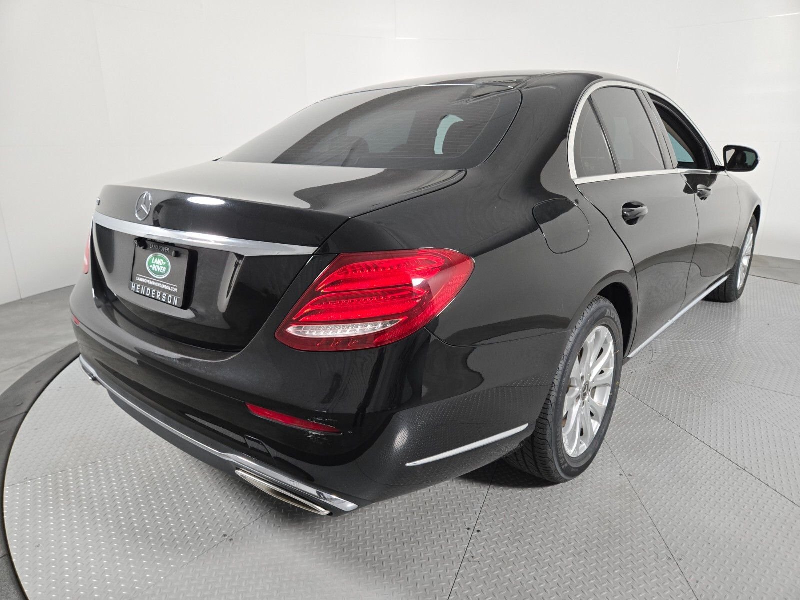 Used 2019 Black Mercedes-Benz E 300 image 2