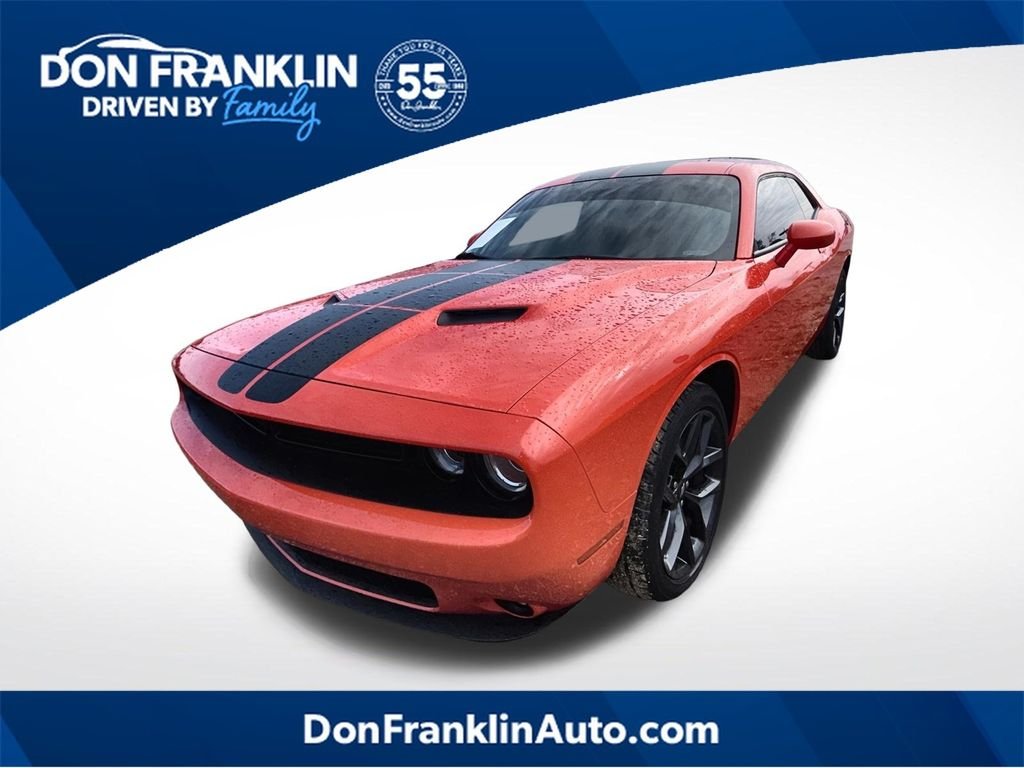 2022 Dodge Challenger SXT Auto's photo