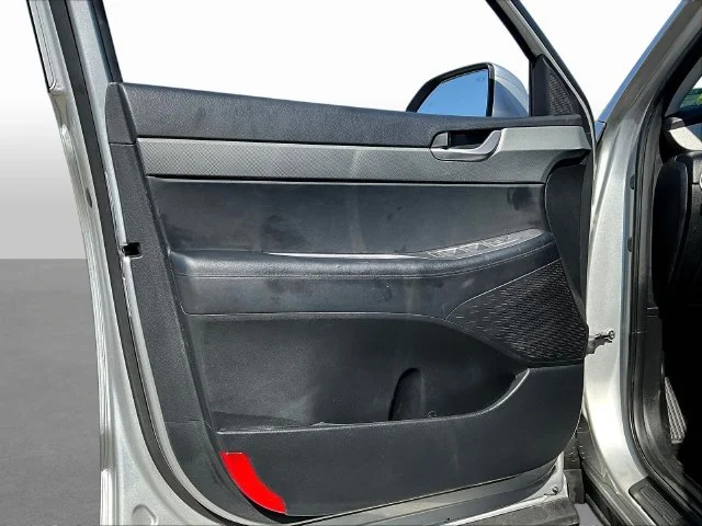 Used 2024 Silver Hyundai SEL image 23