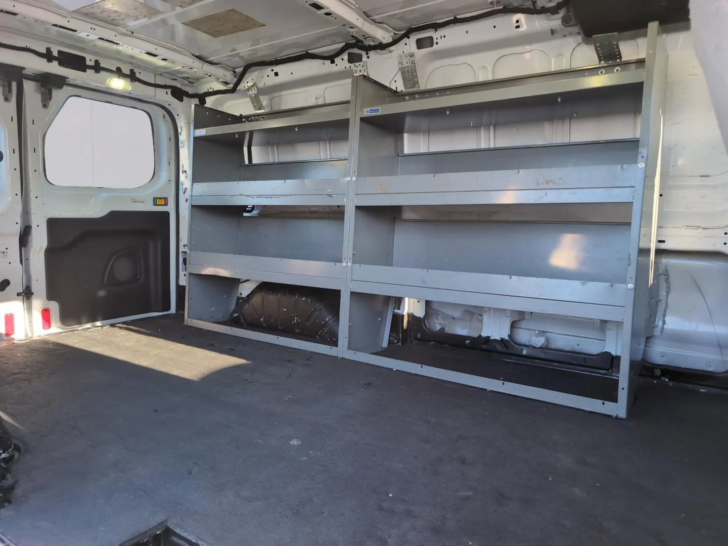 Used 2017 Oxford White Ford T-250 130 Low Rf 9000 GVWR Swing-Out RH Dr image 33