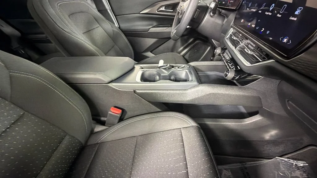Used 2025 Riptide Blue Metallic Chevrolet LT image 35