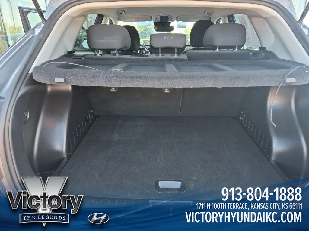 Used 2025 Gray Hyundai SEL image 21