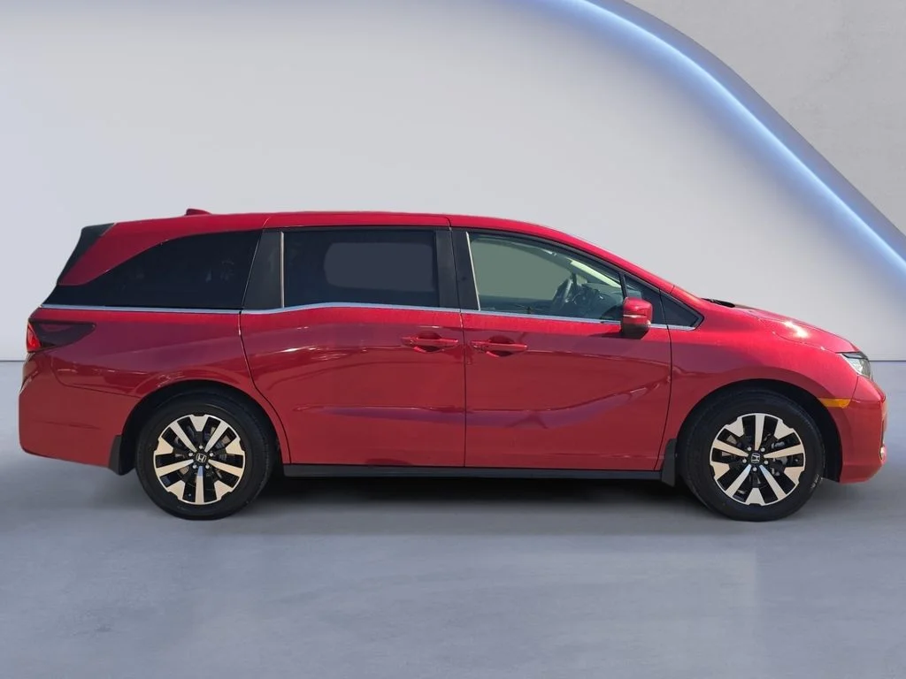 New 2027 Radiant Red Metallic II Honda EX-L image 7