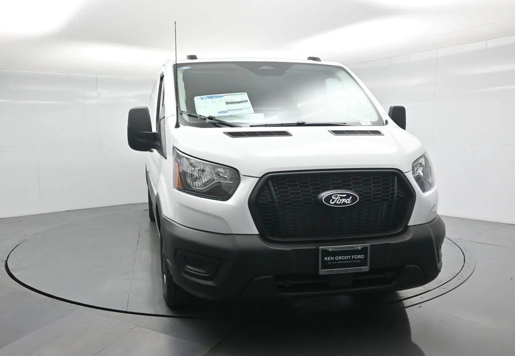 New 2026 White Ford Base image 52