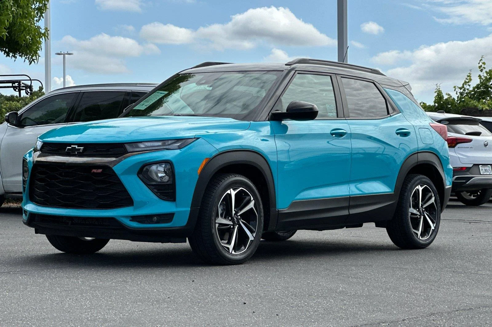 Used 2022 Oasis Blue Chevrolet RS image 8