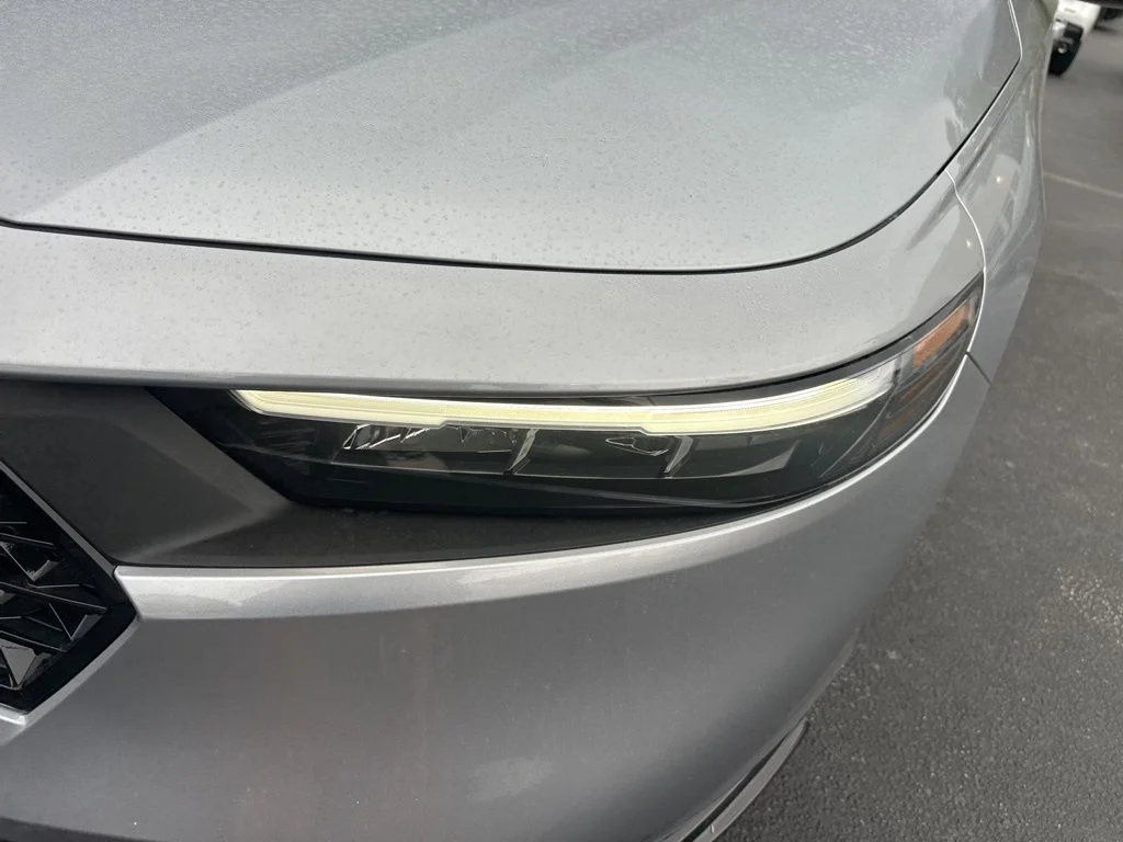 New 2026 Solar Silver Metallic Honda Sport-L image 9