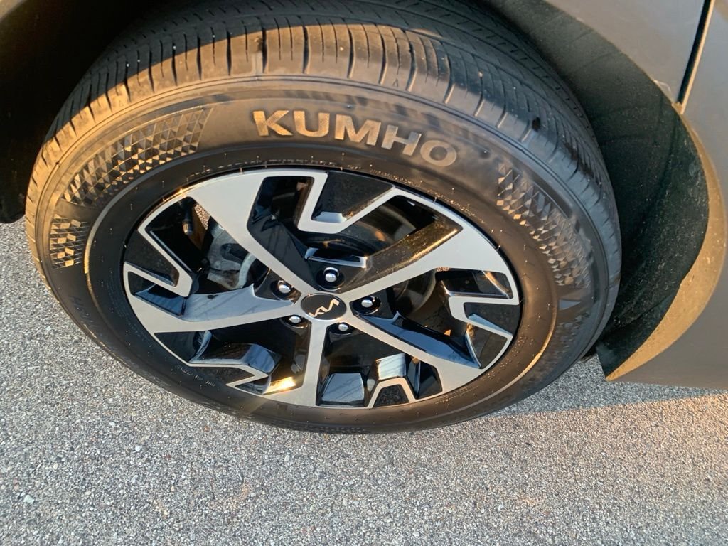 Used 2024 Black Kia EX image 35