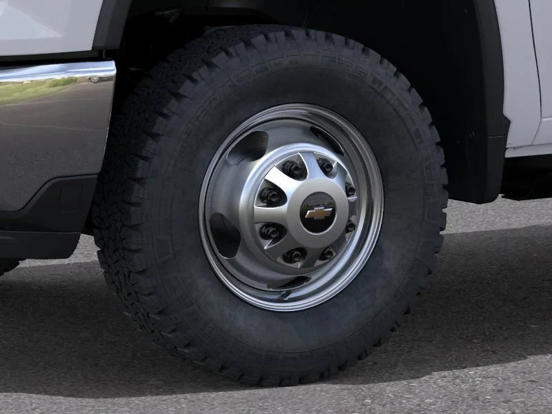 New 2026 Summit White Chevrolet Work Truck image 9