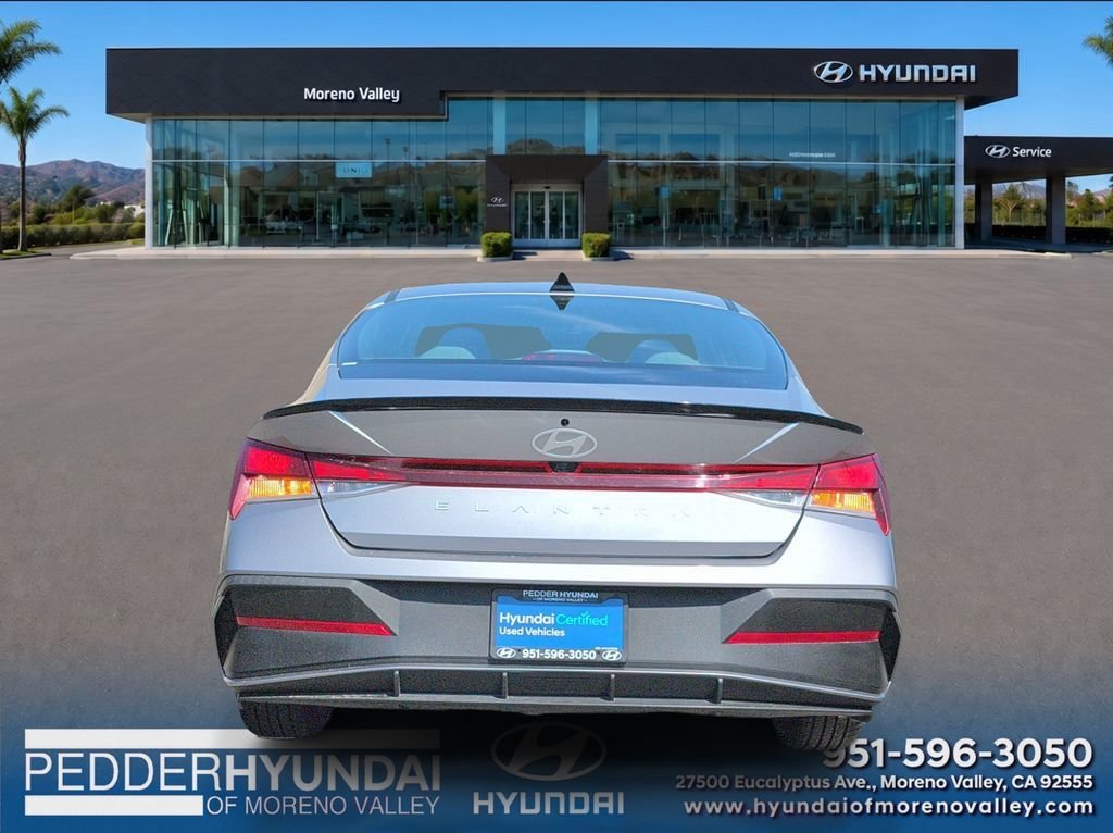 2025 Hyundai Elantra SEL - Photo 6