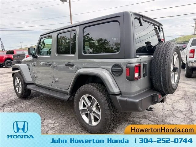 Used 2023 Gray Jeep Sahara image 7