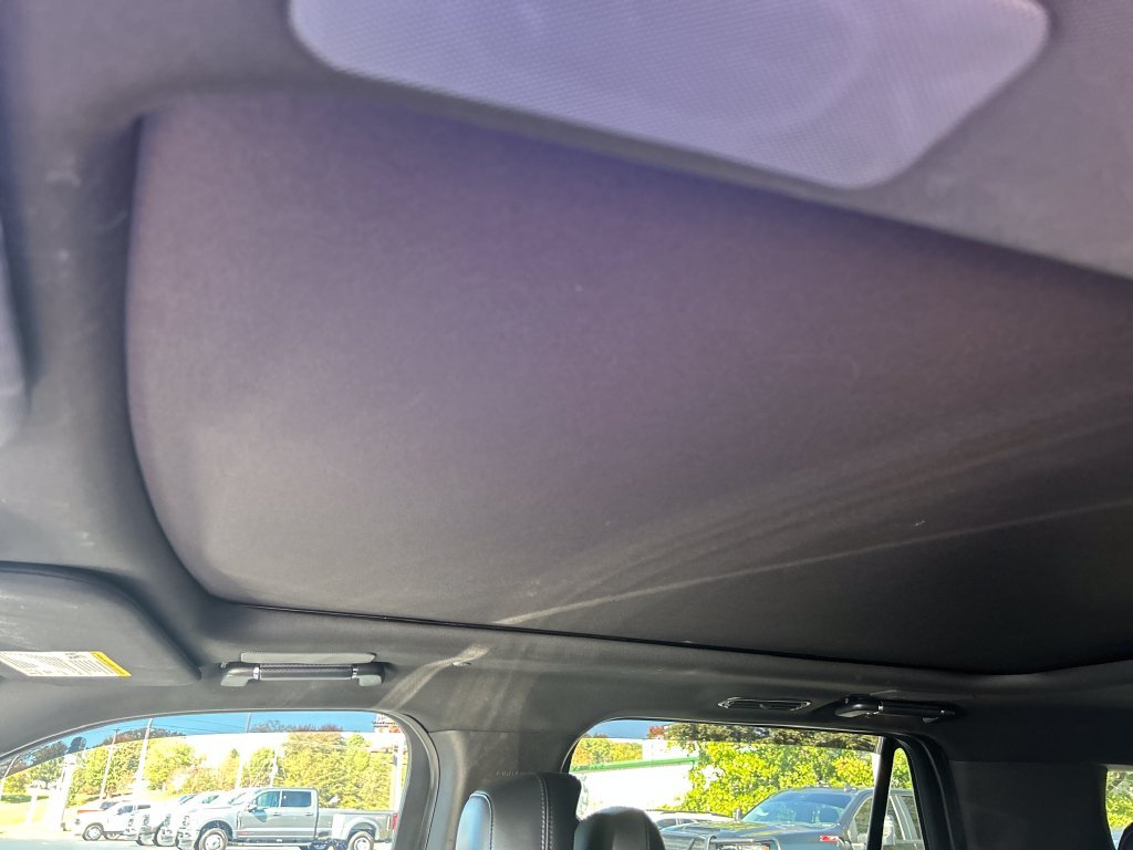 Used 2022 Silver Lincoln Reserve image 24