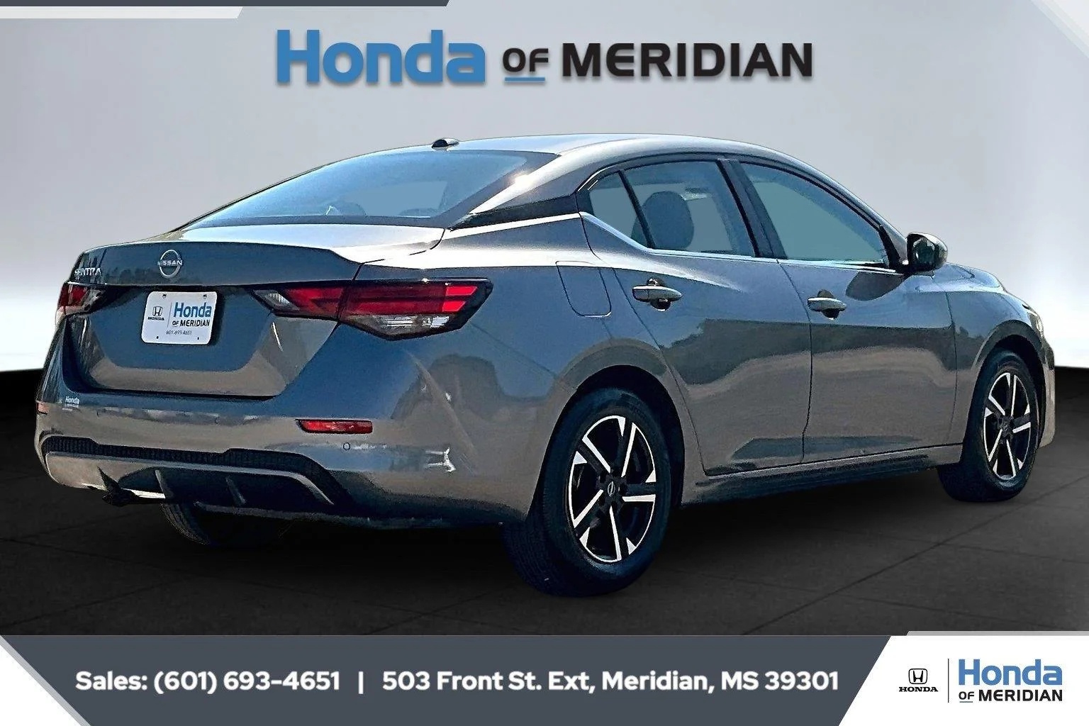 Used 2025 Gun Metallic Nissan SV image 11