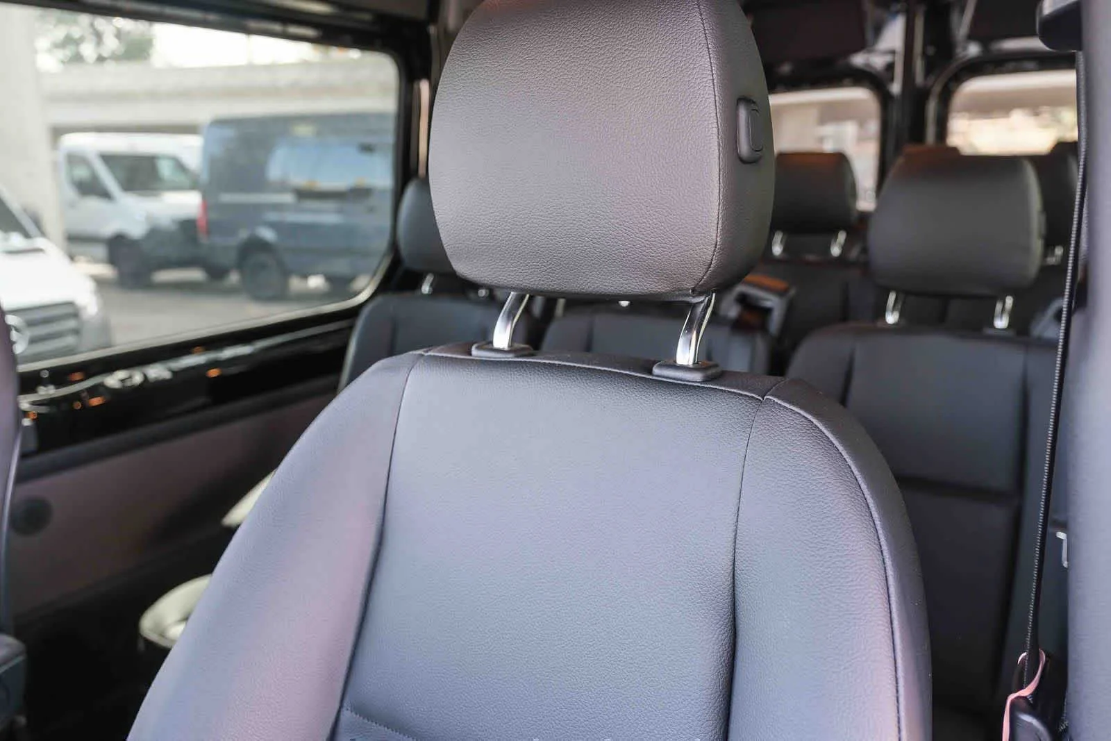 New 2026 Jet Black Mercedes-Benz Passenger 144WB High Roof AWD 2.0L I4 Diesel Turbo image 26