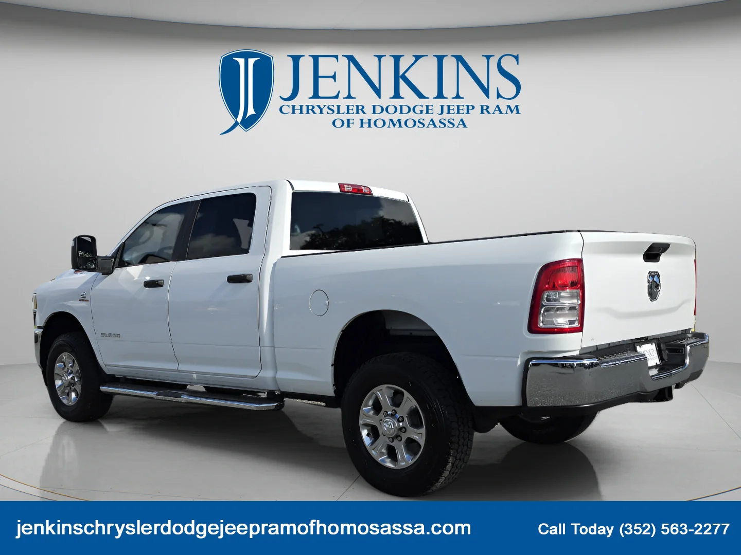 Used 2024 Bright White Clearcoat Ram Big Horn image 8