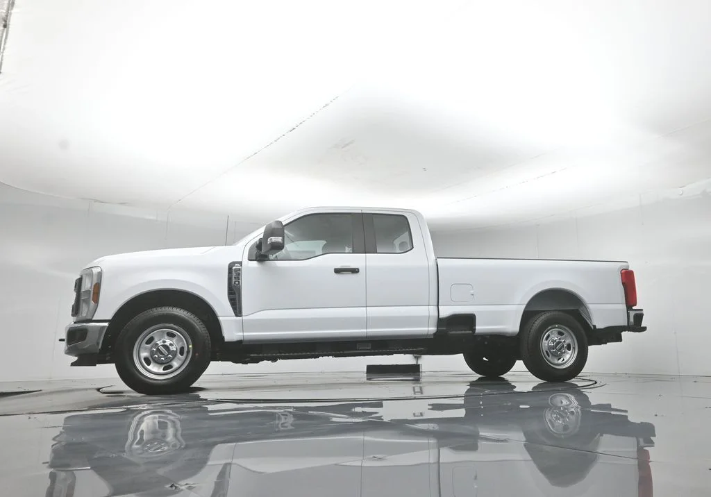 New 2026 White Ford XL image 49