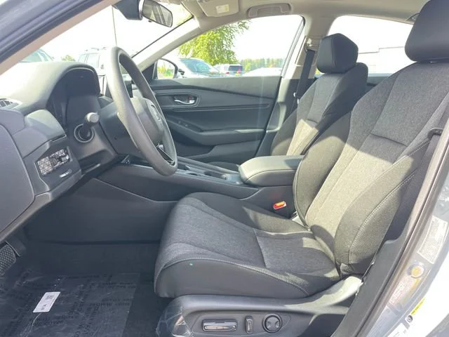 New 2026 Urban Gray Pearl Honda SE image 18