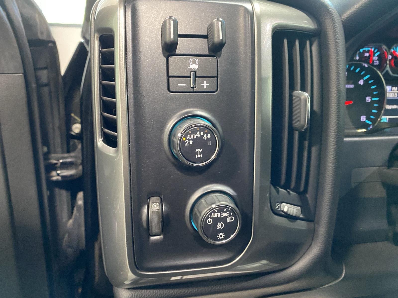 Used 2018 Black Chevrolet LT image 19