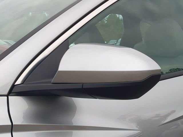New 2025 Silver Hyundai SE FWD image 39