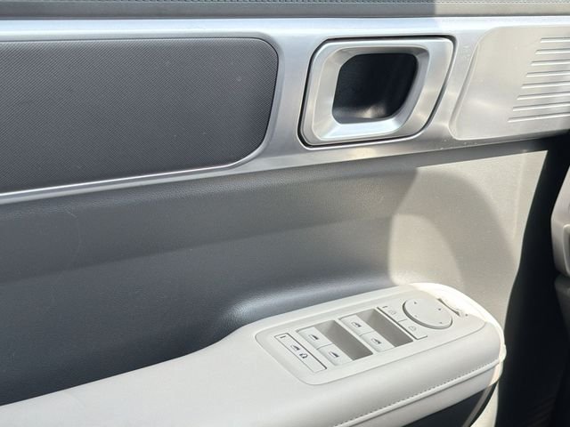 Used 2025 Gray Hyundai SEL image 17