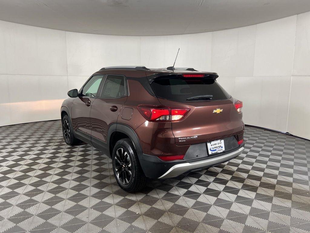 Used 2022 Red Metallic Chevrolet LT image 33