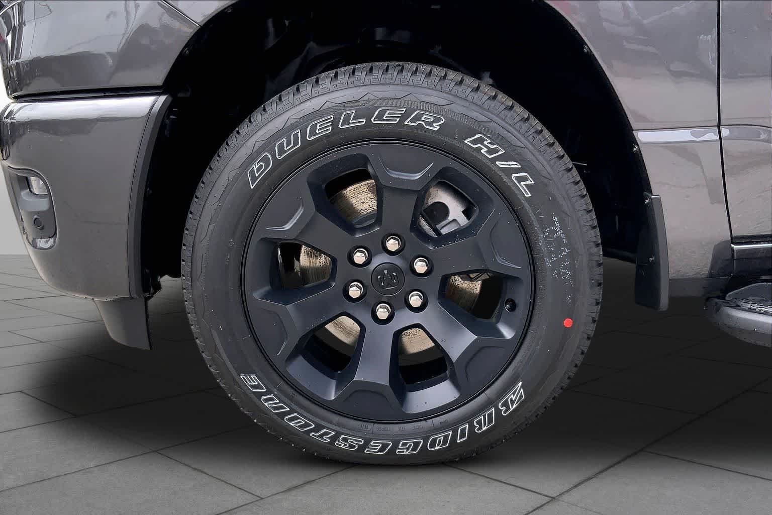 New 2026 Granite Crystal Metallic Clear-Coat Exterior Paint RAM Express image 9