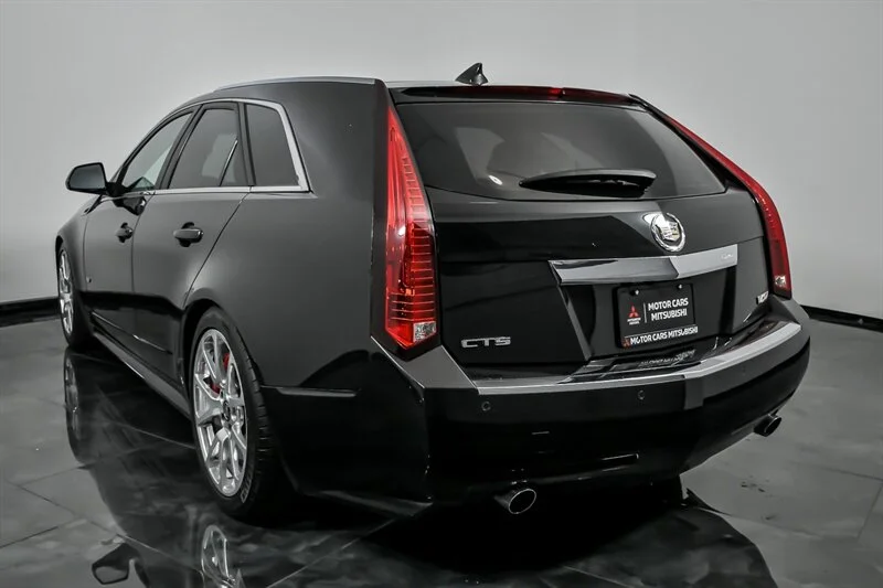 Used 2013 Black Diamond Tricoat Cadillac  image 8