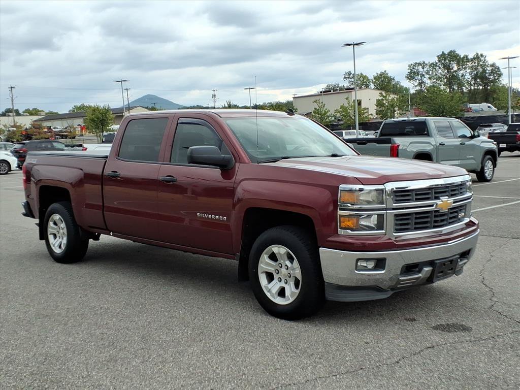 Used 2014 Red Chevrolet LT image 2