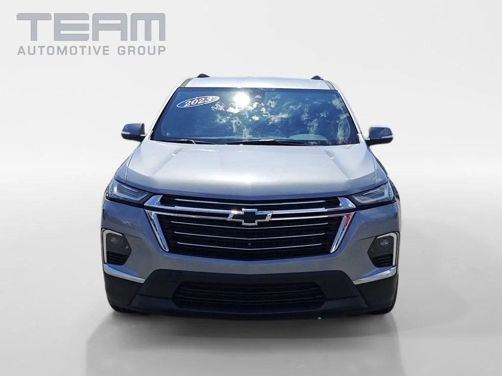 Used 2023 STERLING GRAY METALLIC Chevrolet LT Cloth image 2