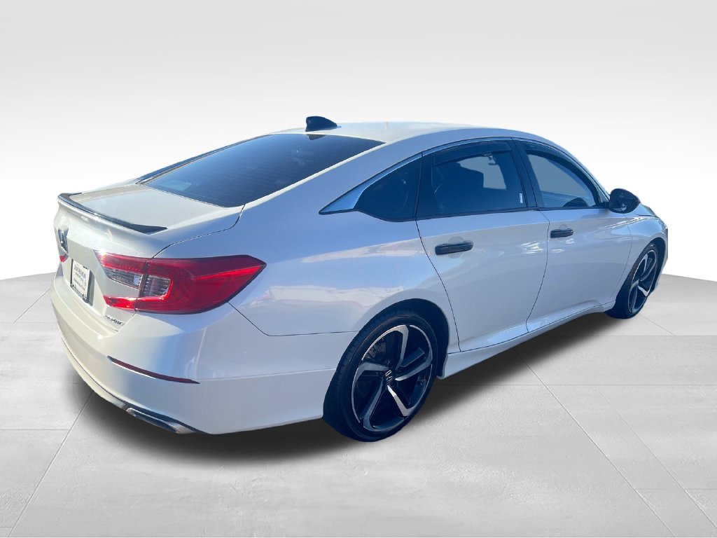 Used 2021  Honda Sport image 5