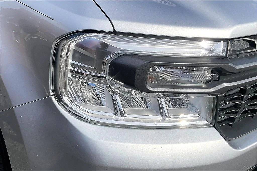 Used 2024 Silver Ford XLT image 28