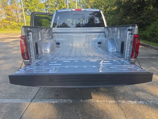 New 2026 Iconic Silver Metallic Ford Lariat® image 24