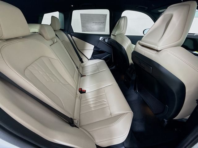 New 2026 White Metallic BMW 30 xDrive image 27