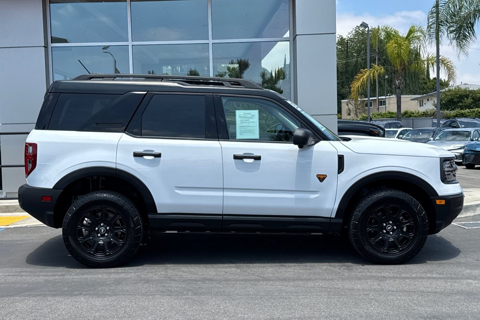 Used 2025 White Ford Badlands image 4