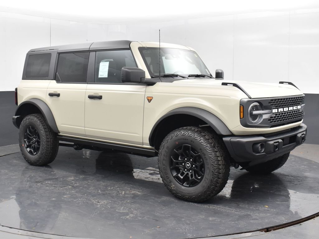 New 2026 Desert Sand Ford Badlands® image 10