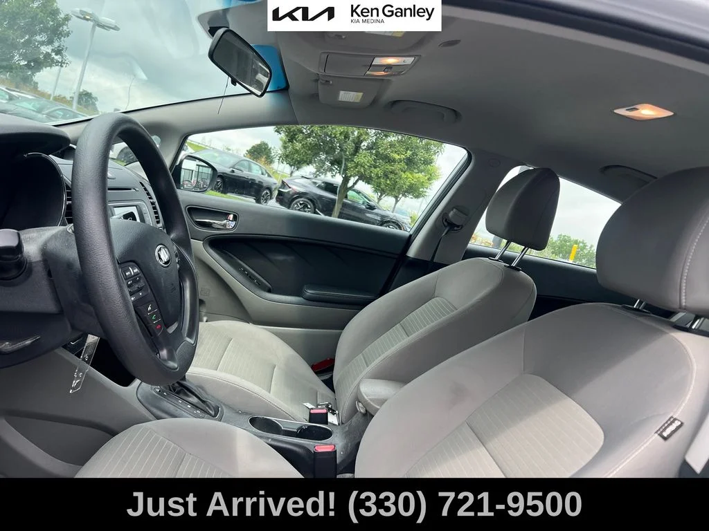 Used 2016 Silver Kia LX image 11