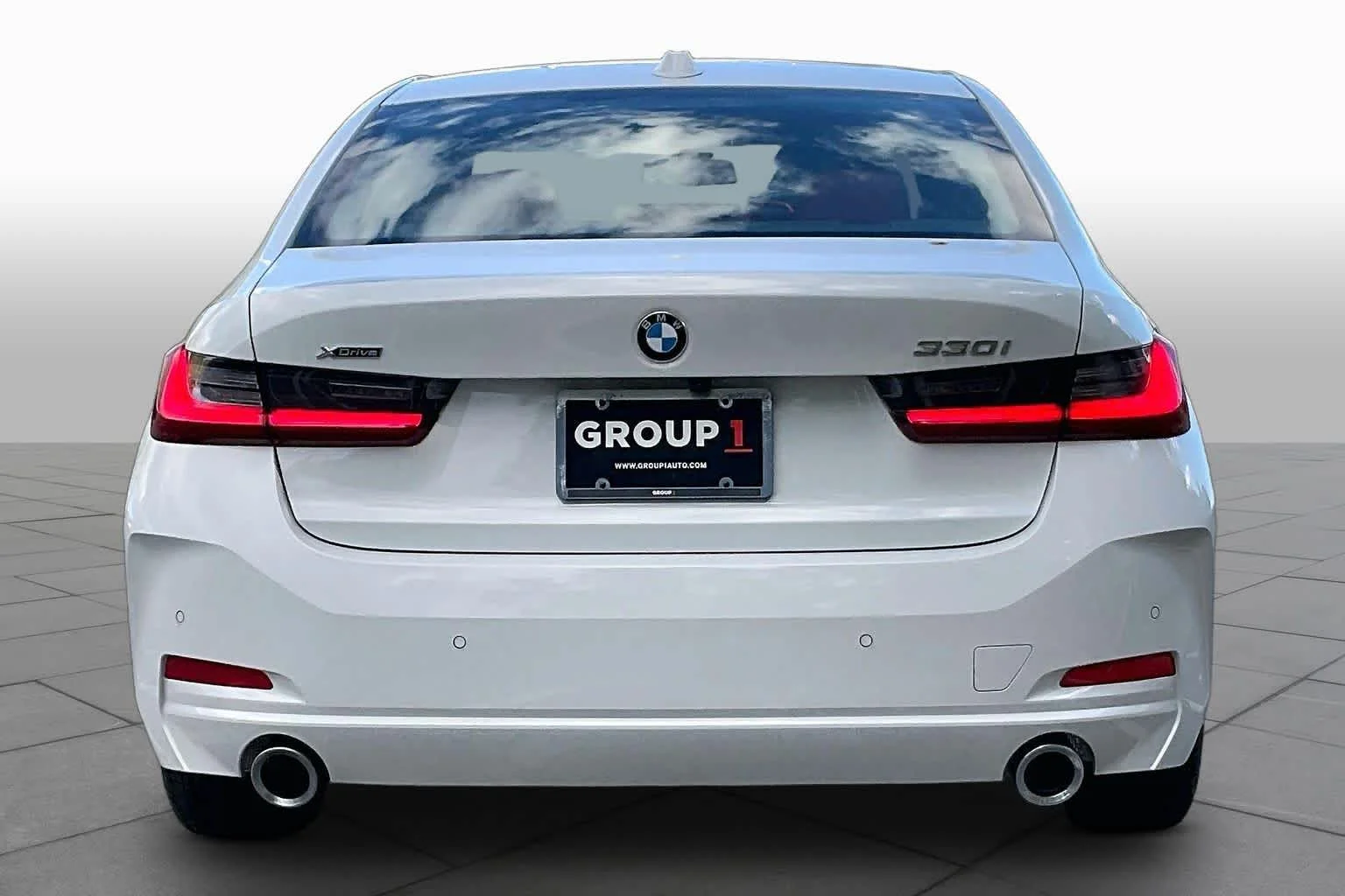 New 2026 Alpine White BMW 330i NA xDrive image 4