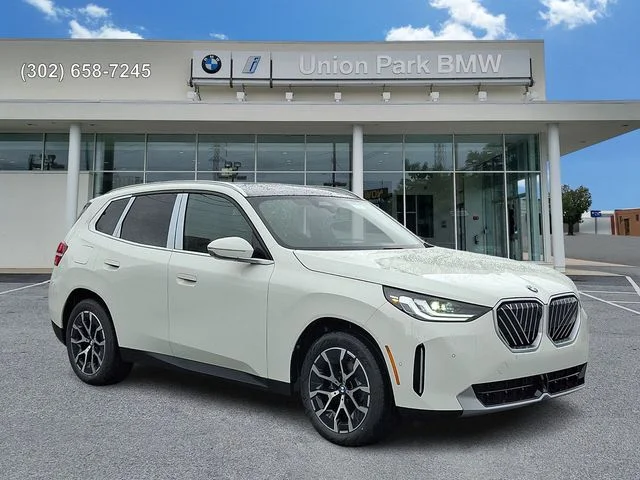 New 2026 Alpine White BMW 30 xDrive image 3