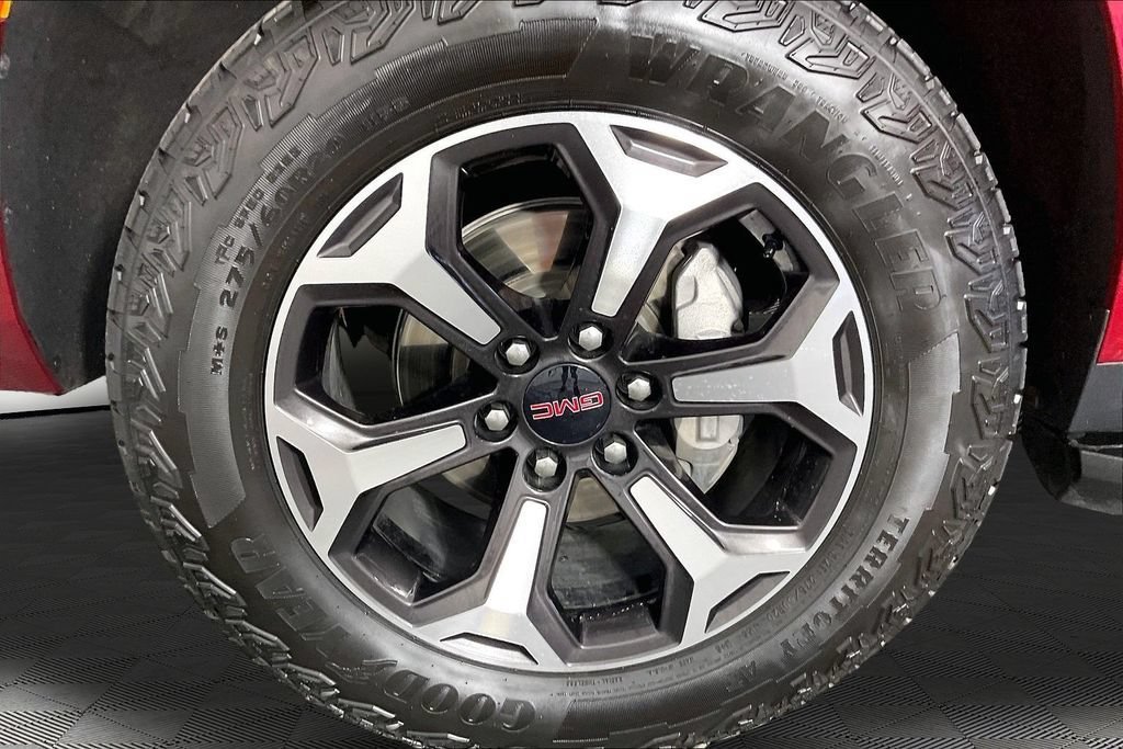 2023 GMC Yukon AT4 - Photo 32