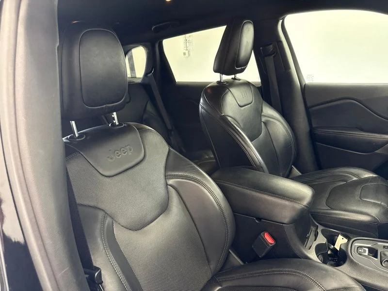 Used 2019 Black Jeep Limited image 13