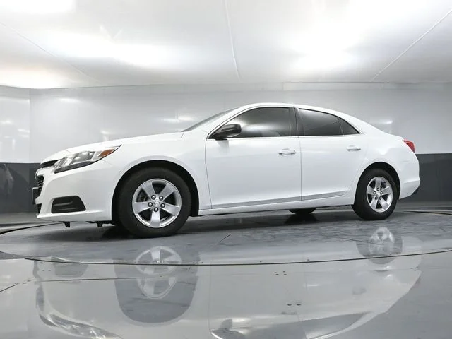 Used 2015 White Chevrolet LS image 45