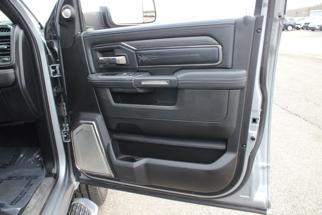 Used 2020 Silver Ram Limited image 31