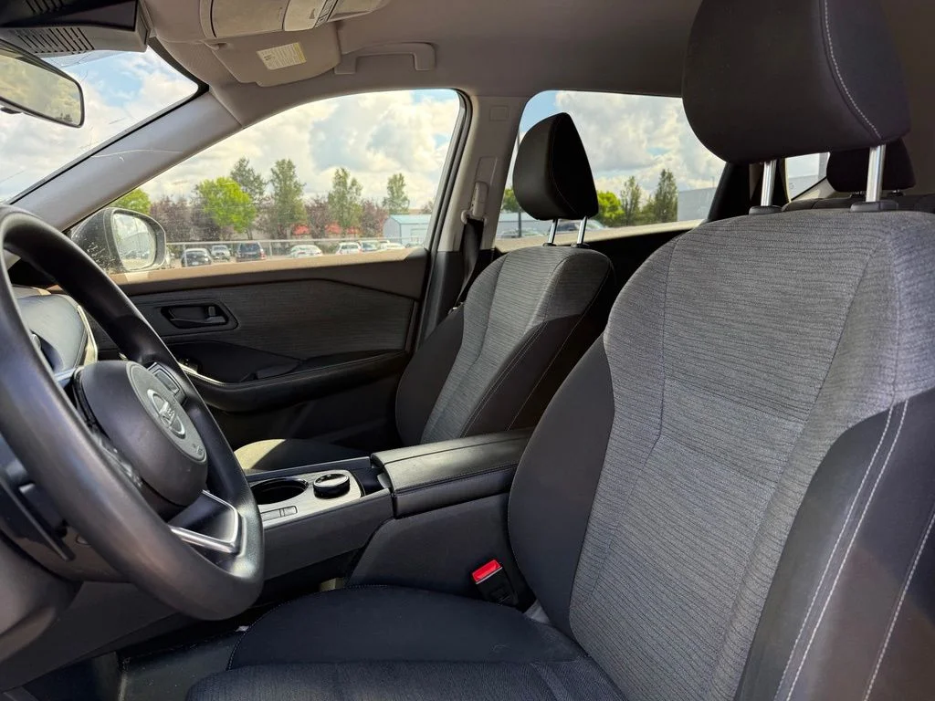 Used 2021 Gun Metallic Nissan S image 9