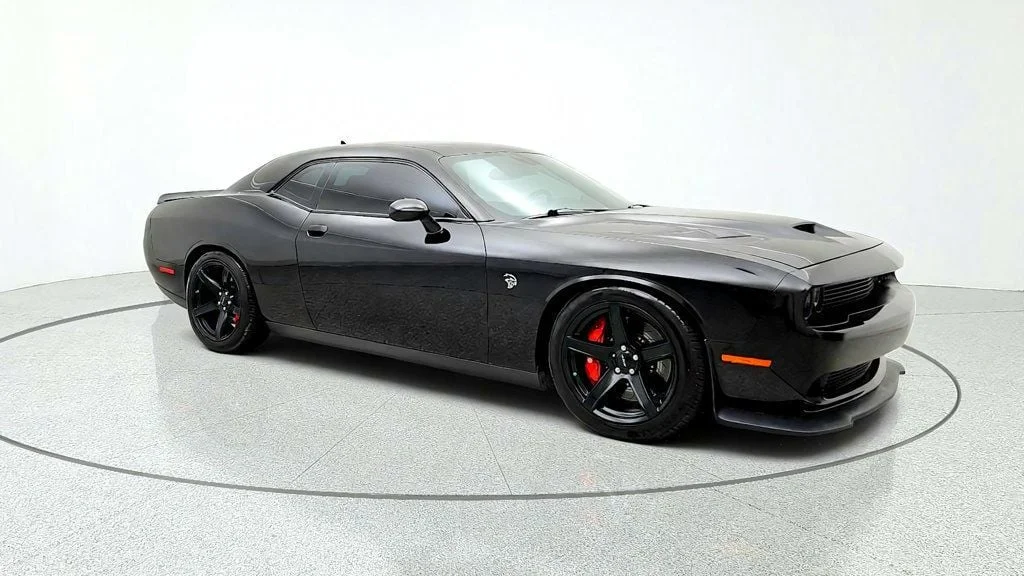 Used 2017 Pitch Black Clearcoat Dodge SRT Hellcat Coupe w/ 8-Speed Automatic & Power Sunroof image 3