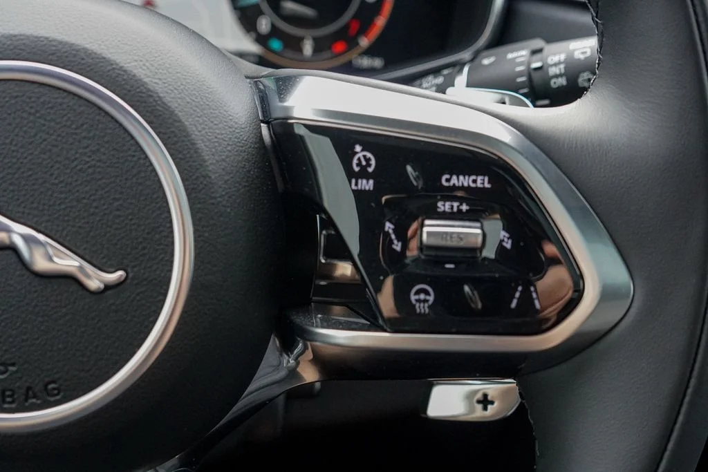2026 Jaguar F-Pace R-Dynamic S - Photo 19