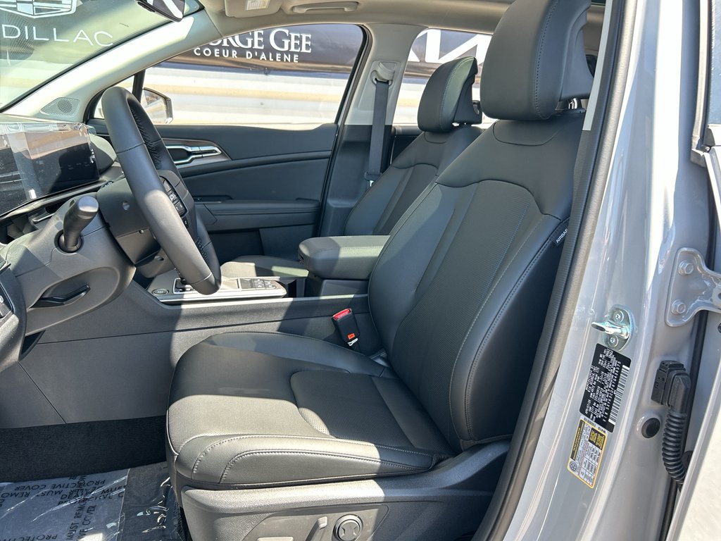 New 2026 Wolf Gray Kia EX image 11
