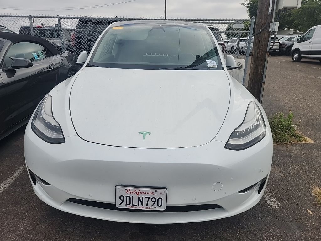 Used 2022 Tesla Model Y Long Range with VIN 7SAYGDEE2NF575612 for sale in San Diego, CA