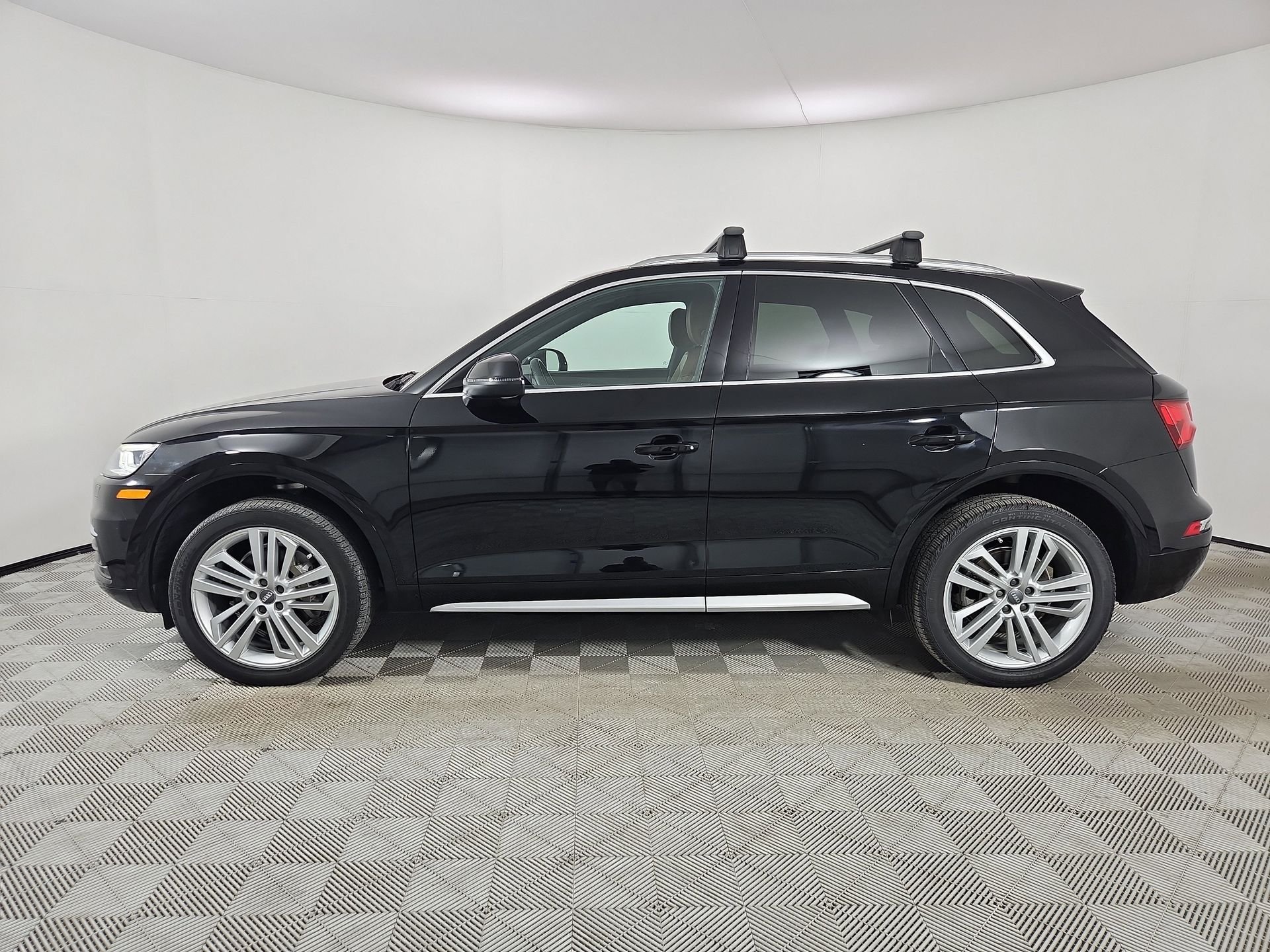 Used 2020 Black Audi 45 Premium Plus image 4