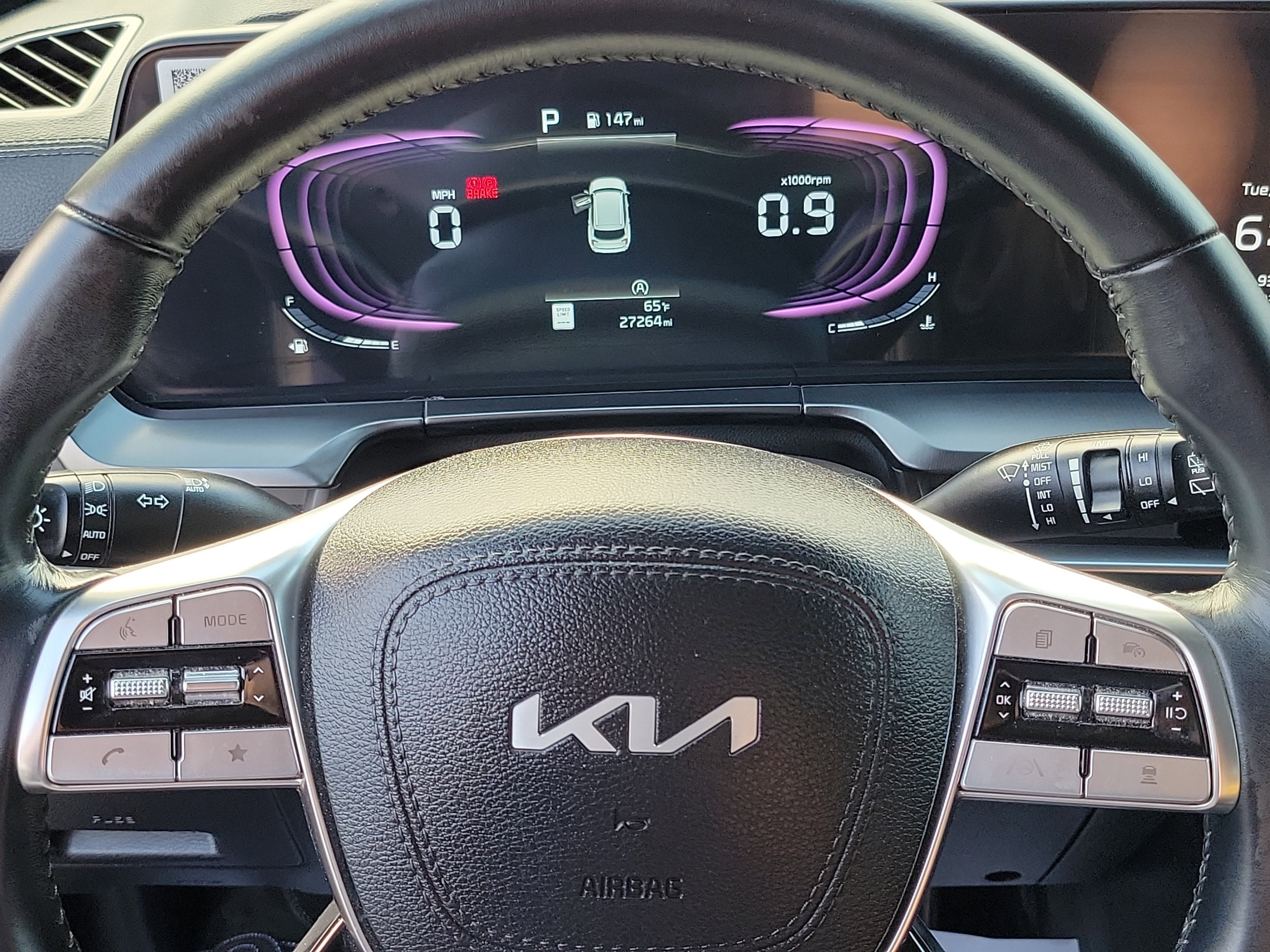 2025 Kia Telluride LX - Photo 13