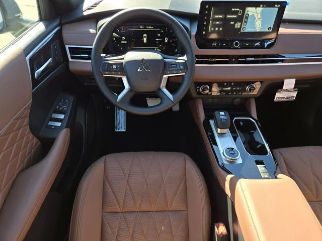 2026 Mitsubishi Outlander SEL - Photo 10