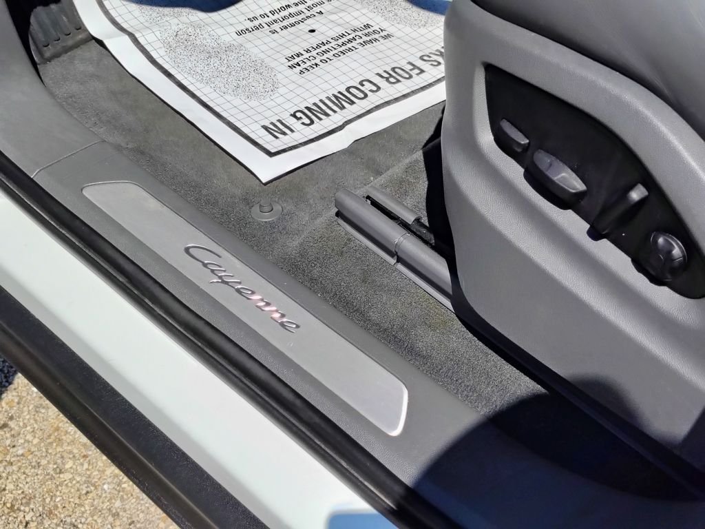 2023 Porsche Cayenne Coupe Base - Photo 18